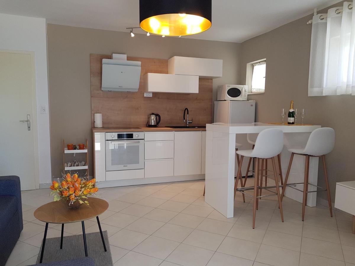 Villa Seaview With Pool - Apartment Cotton تروغير المظهر الخارجي الصورة